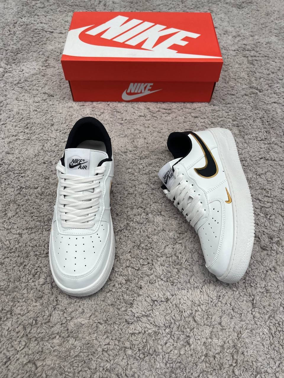 Nike Air Force 1 Gold