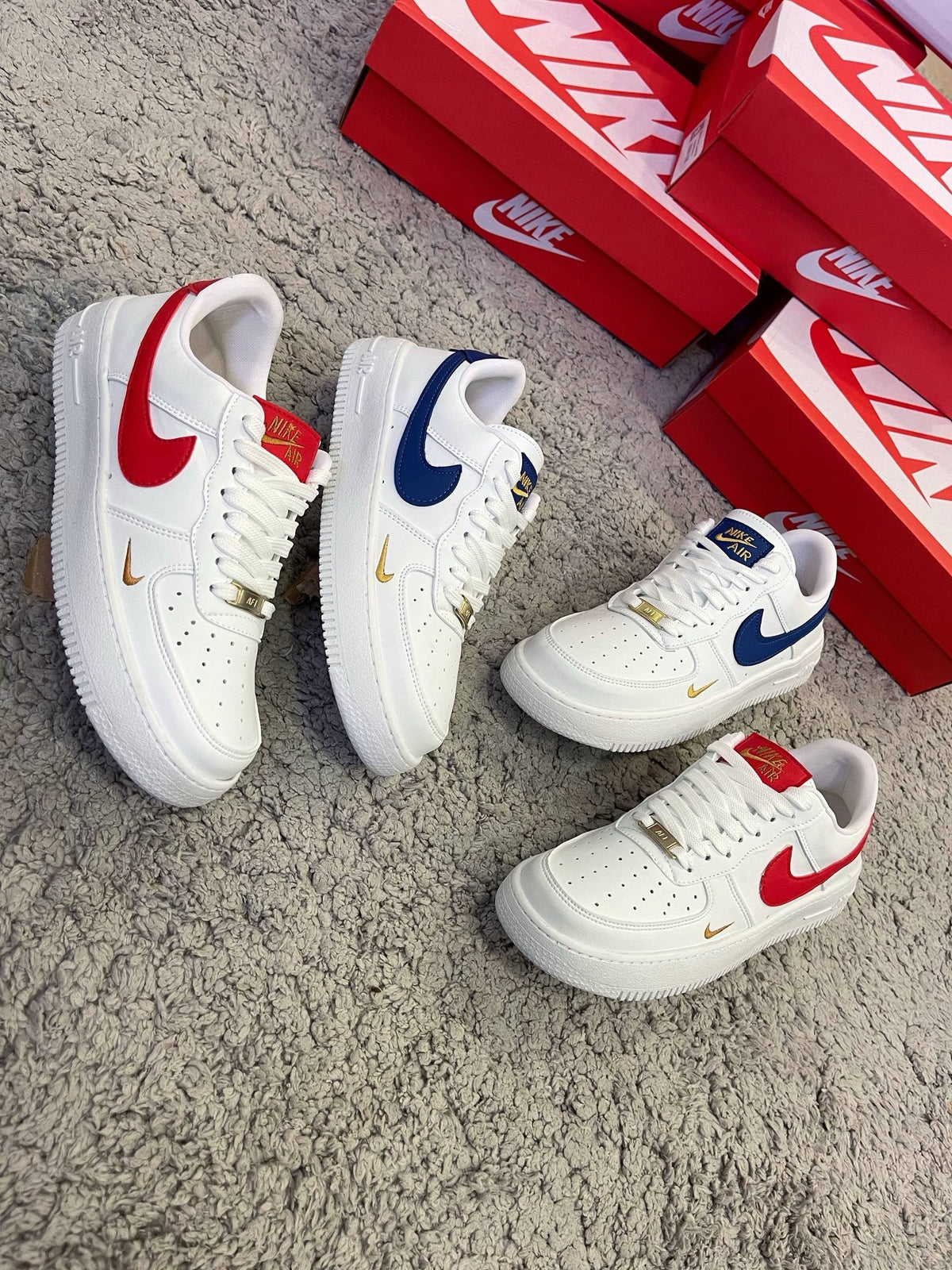 Zapatillas Air Force Blancas logo azul