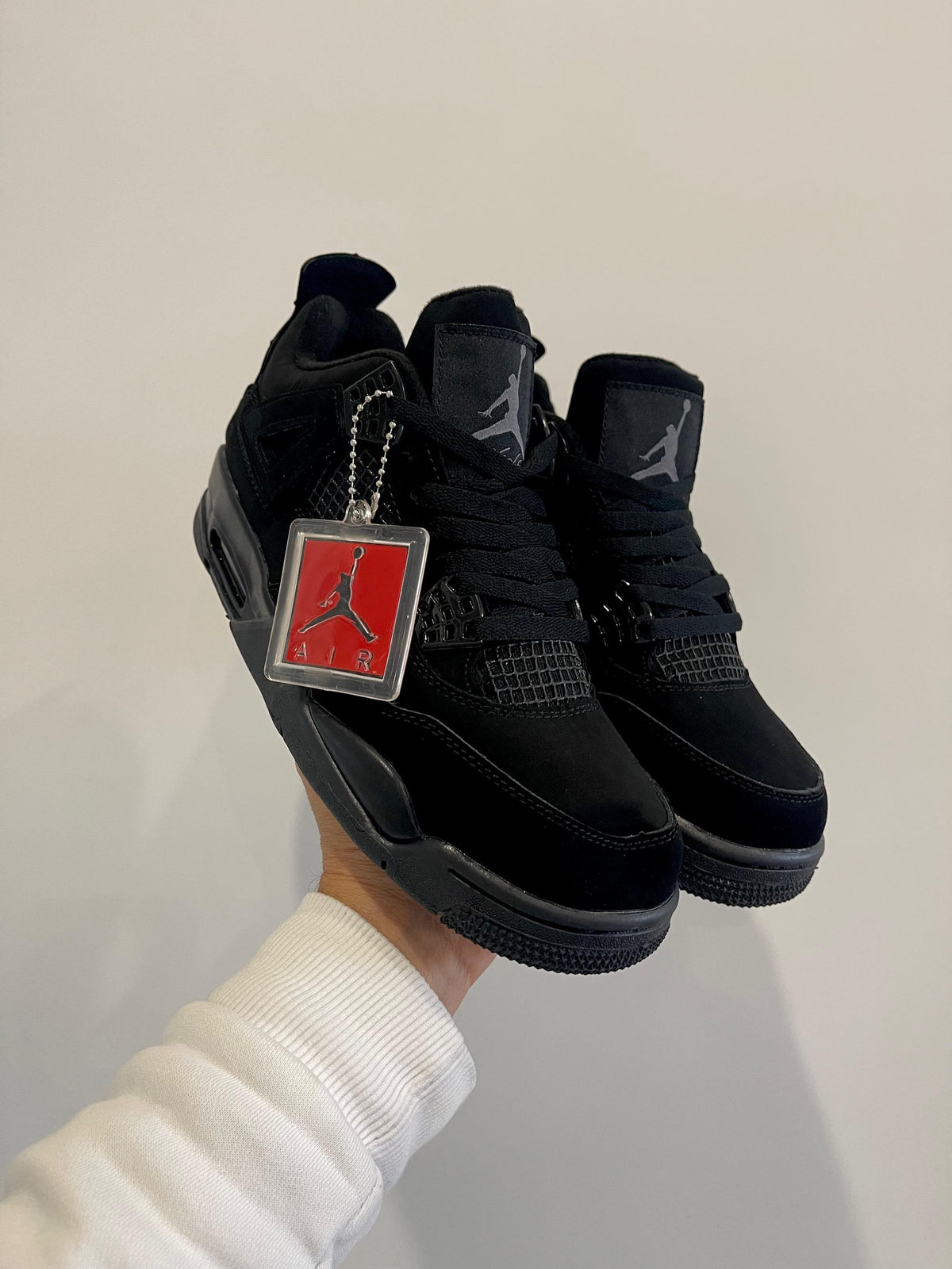 Jordan retro 4 black