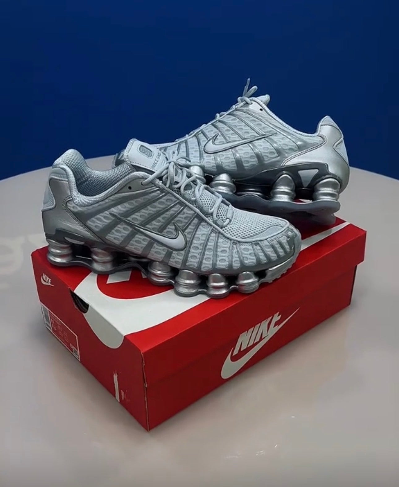 SHOX Nike gris