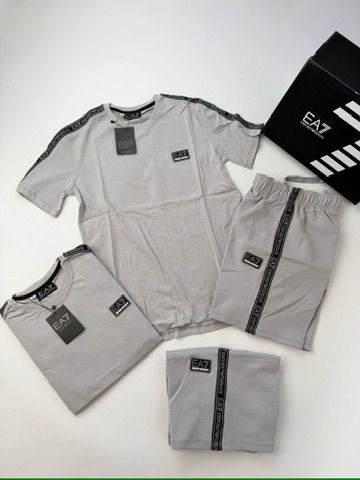 Conjuntos ea7 2026 gris