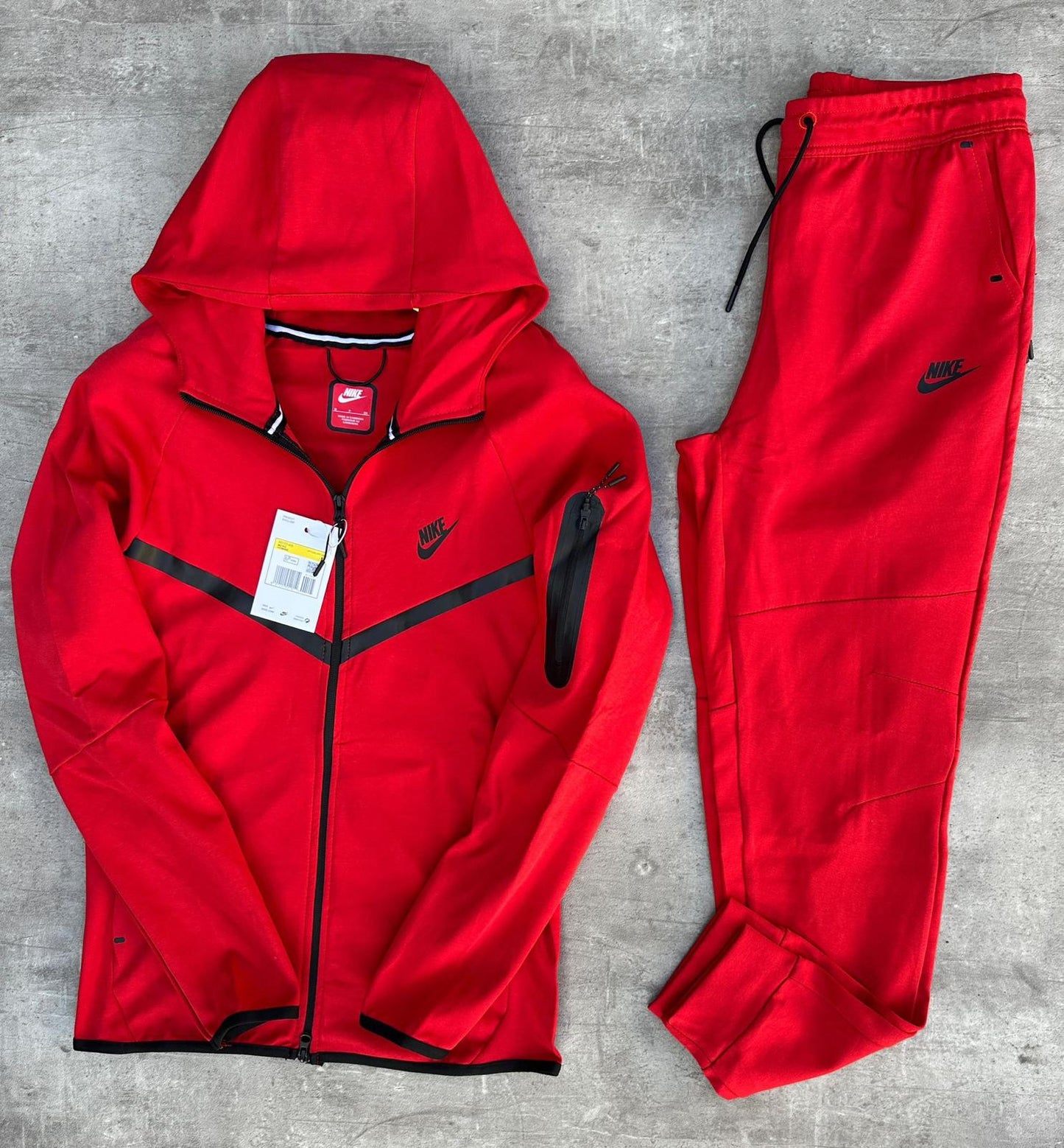 Nike tech