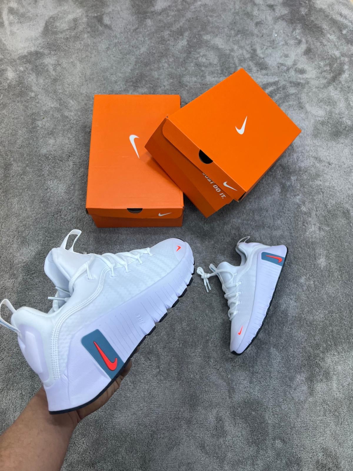 Nike free Metcon máxima calidad. Blanca