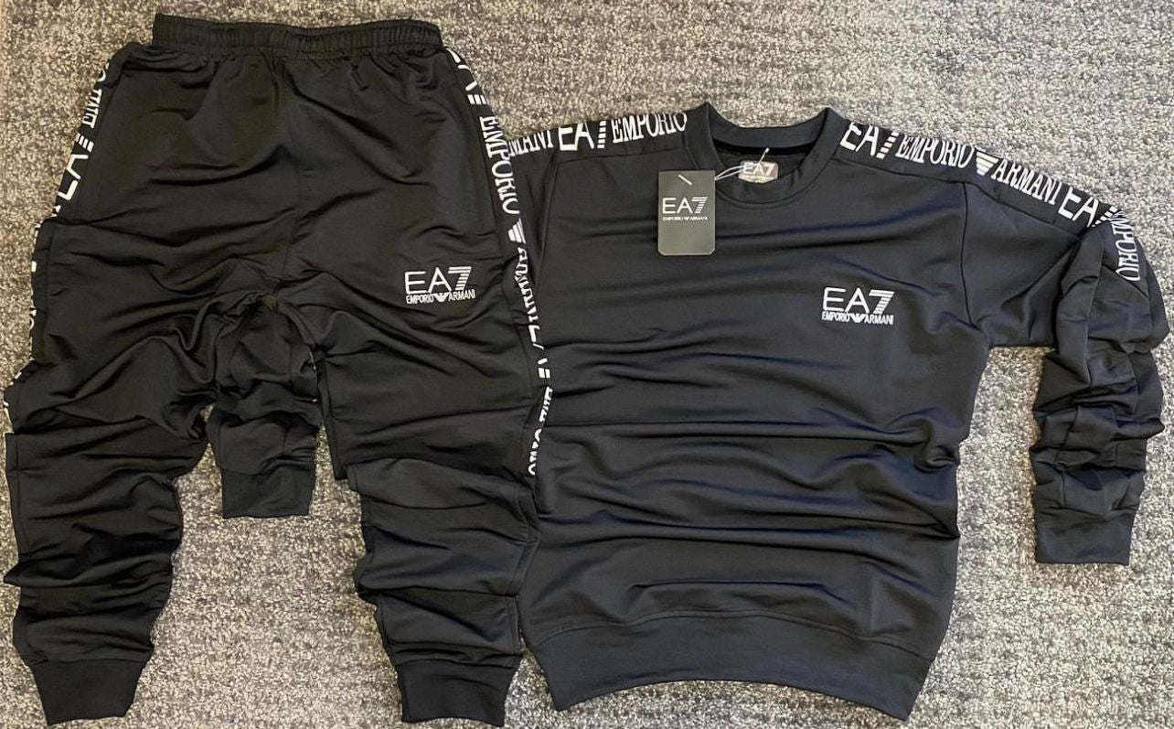 Chándal EA7 bordado negro
