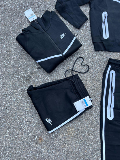 Chándal Nike tech eléctrico