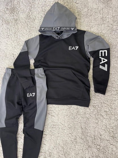 Nuevo Chándal EA7