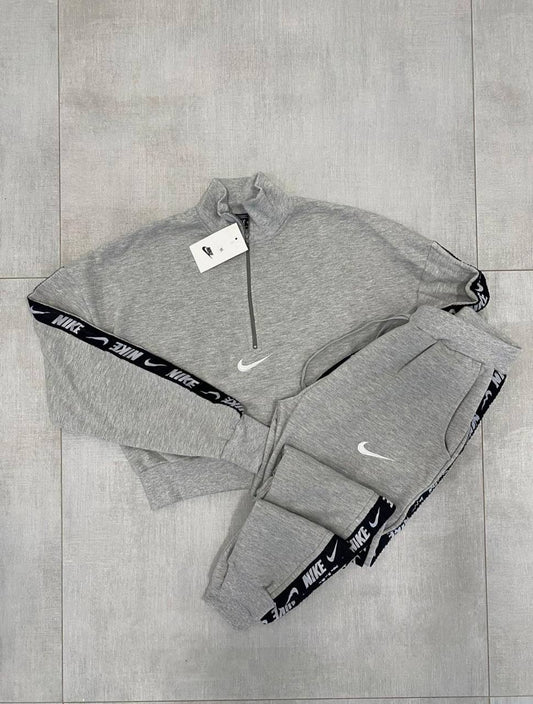 Chándal Nike mujer