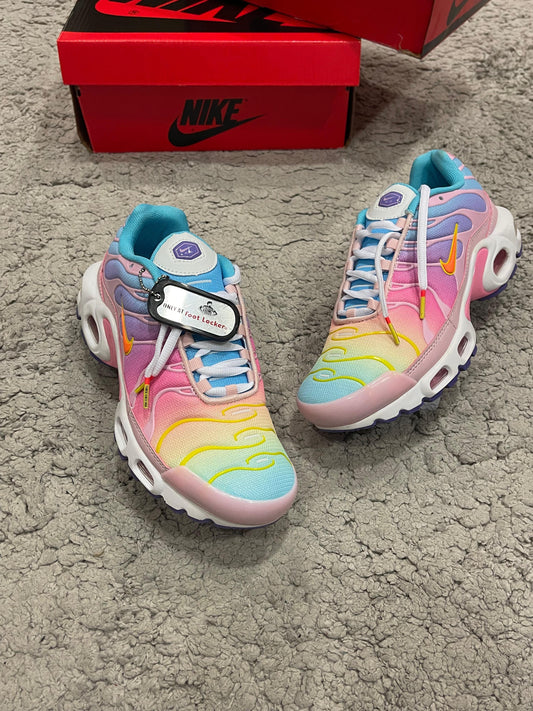 🌈*NIKE TN RAINBOW*🌈