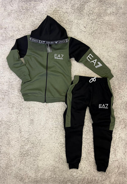 Nuevo Chándal EA7  armani verte militar