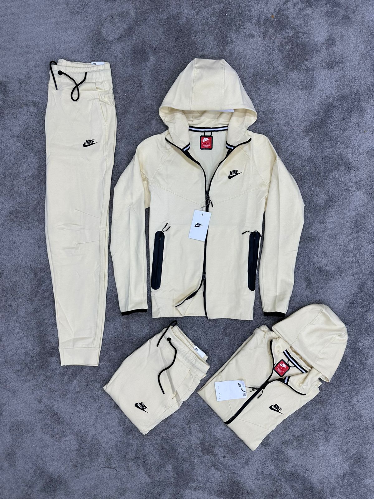 Nike tech x CR7

CALIDAD G5
