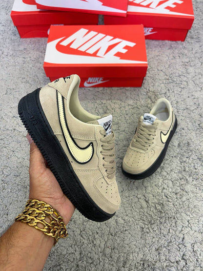 AIR FORCE 1 SUELA BEIGE
