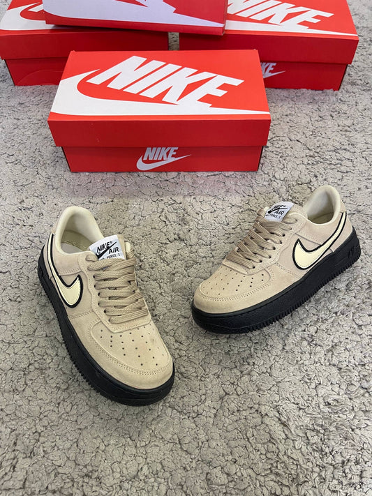 AIR FORCE 1 SUELA BEIGE
