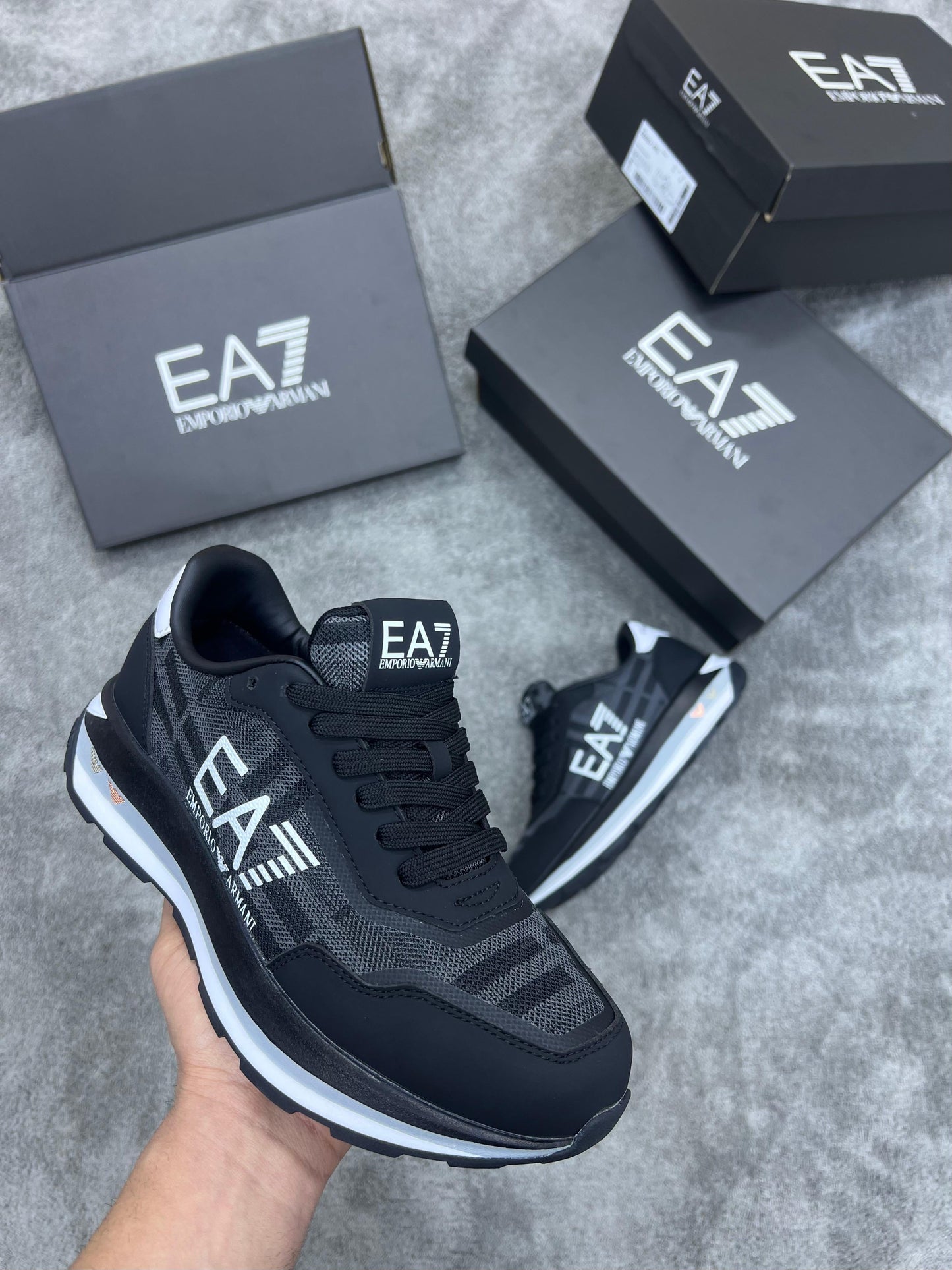 Zapatillas empori Armani negras:blancas