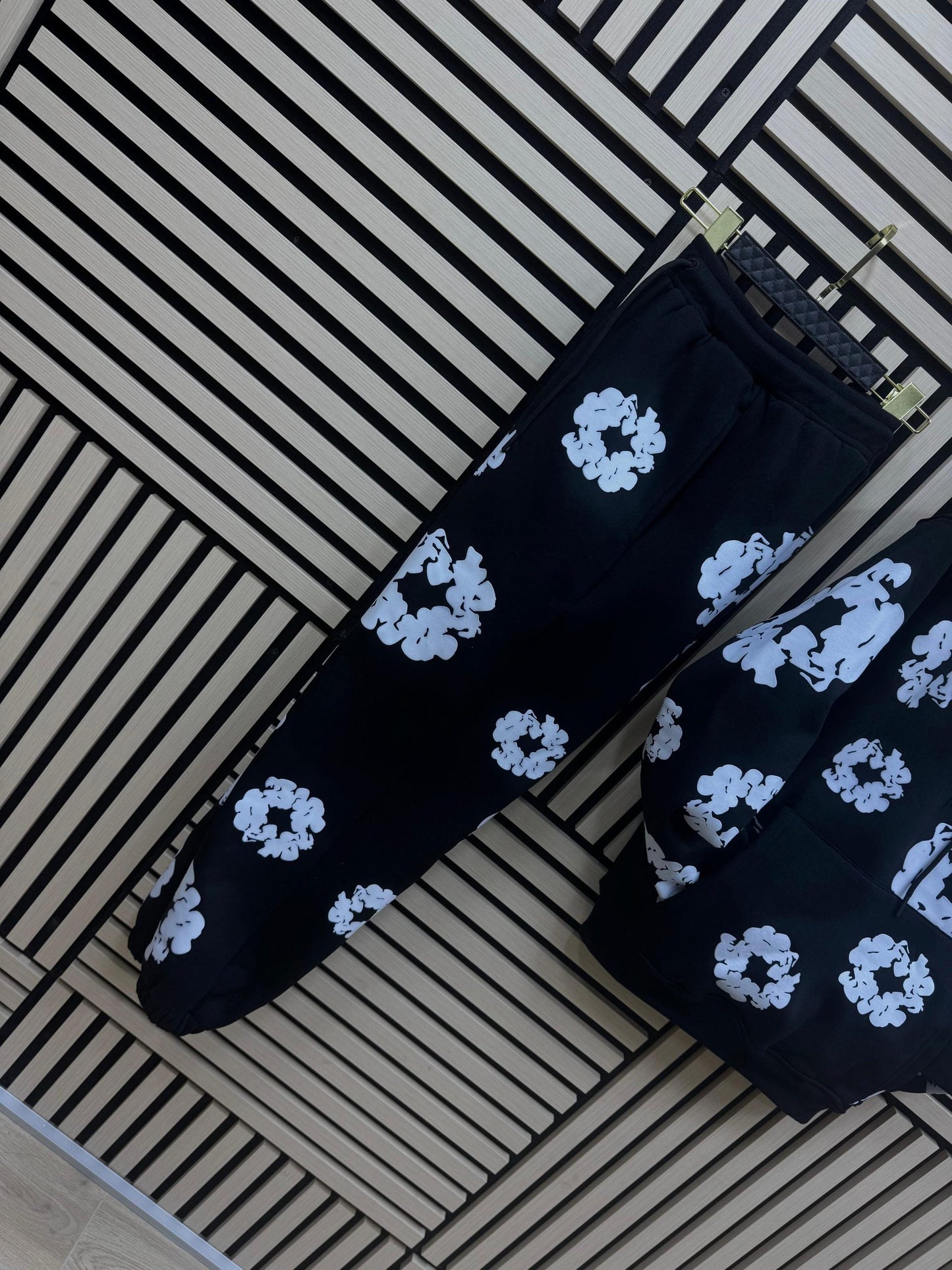 Chándal DENIM TEARS  “Negro”