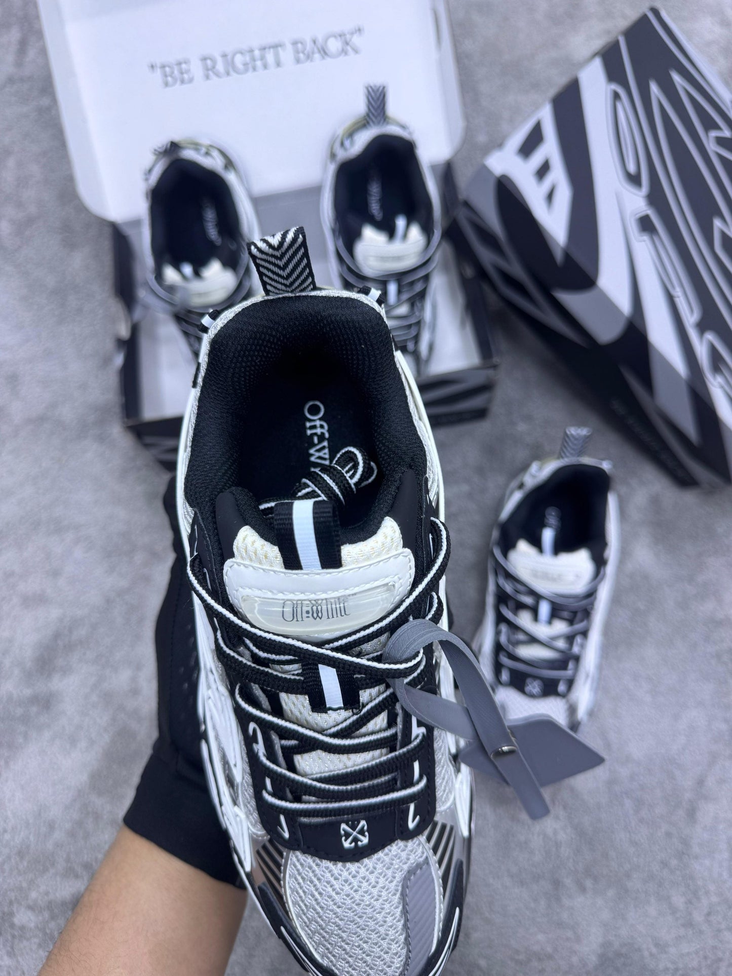 OFF-WHITE Be Right