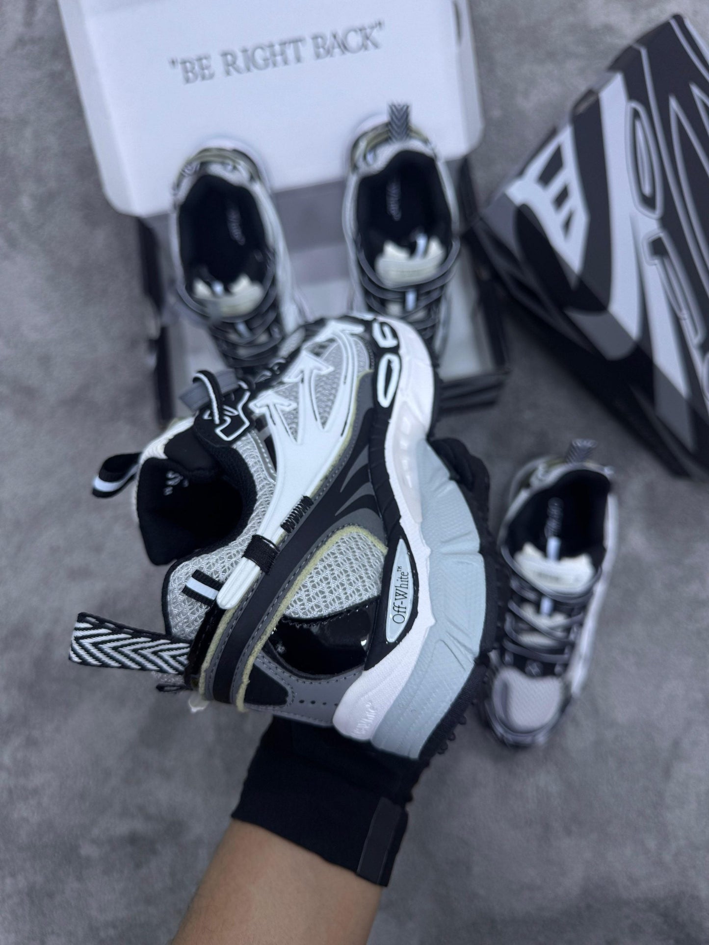 OFF-WHITE Be Right