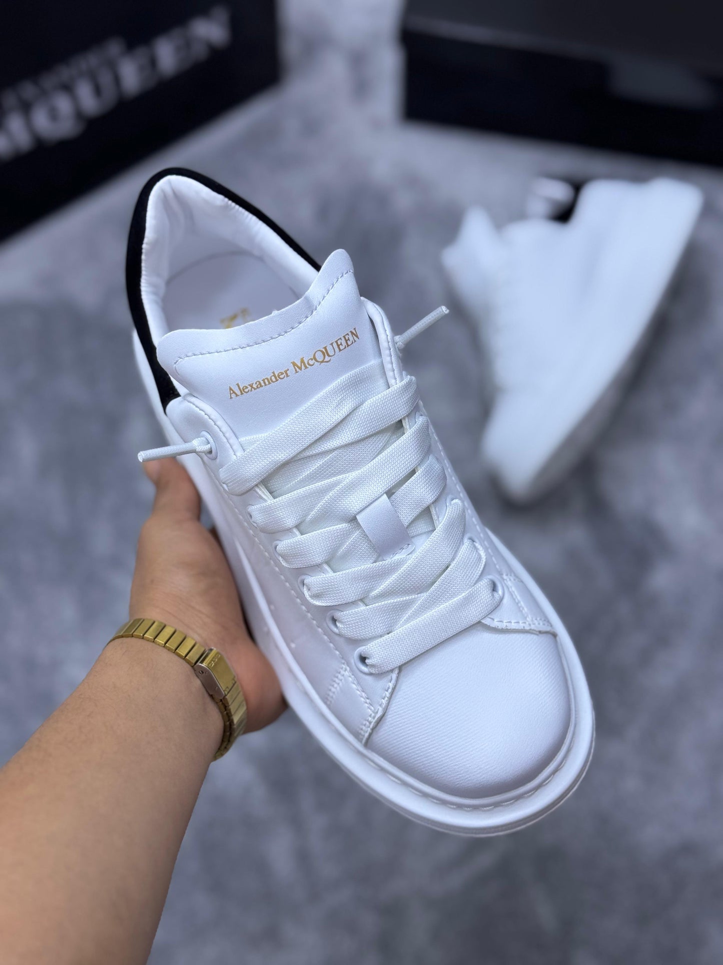 ALEXANDER MCQUEEN