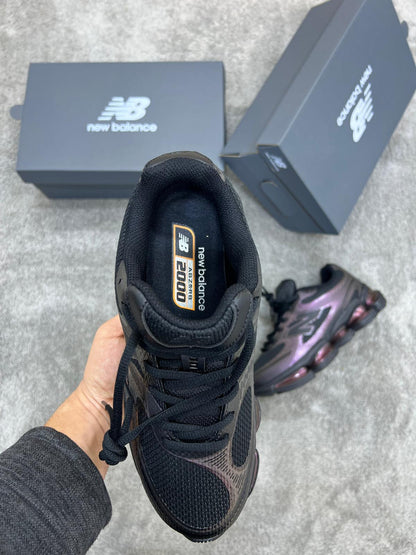 New Balance  2000