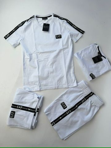 Conjuntos ea7 2026 blanco